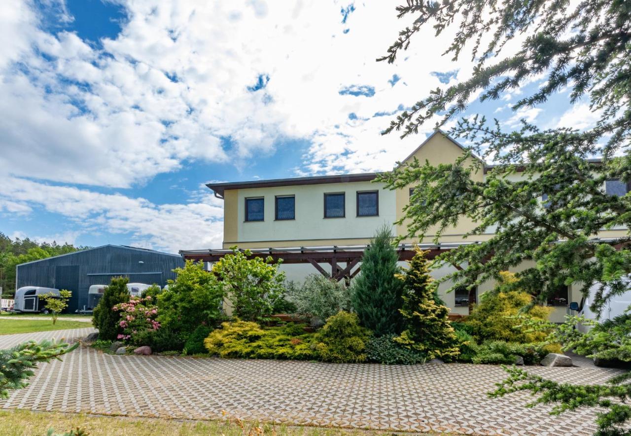 Pension Zum Reiterhof Schmogrow Extérieur photo
